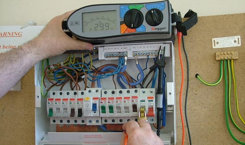 Beneficios de realizar inspecciones eléctricas periódicas